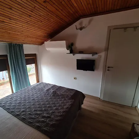 Къща за гости ламбови 3*